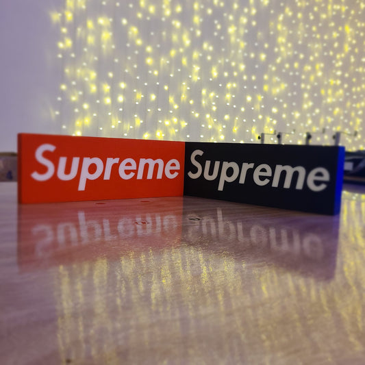 Supreme Logo/Lightbox