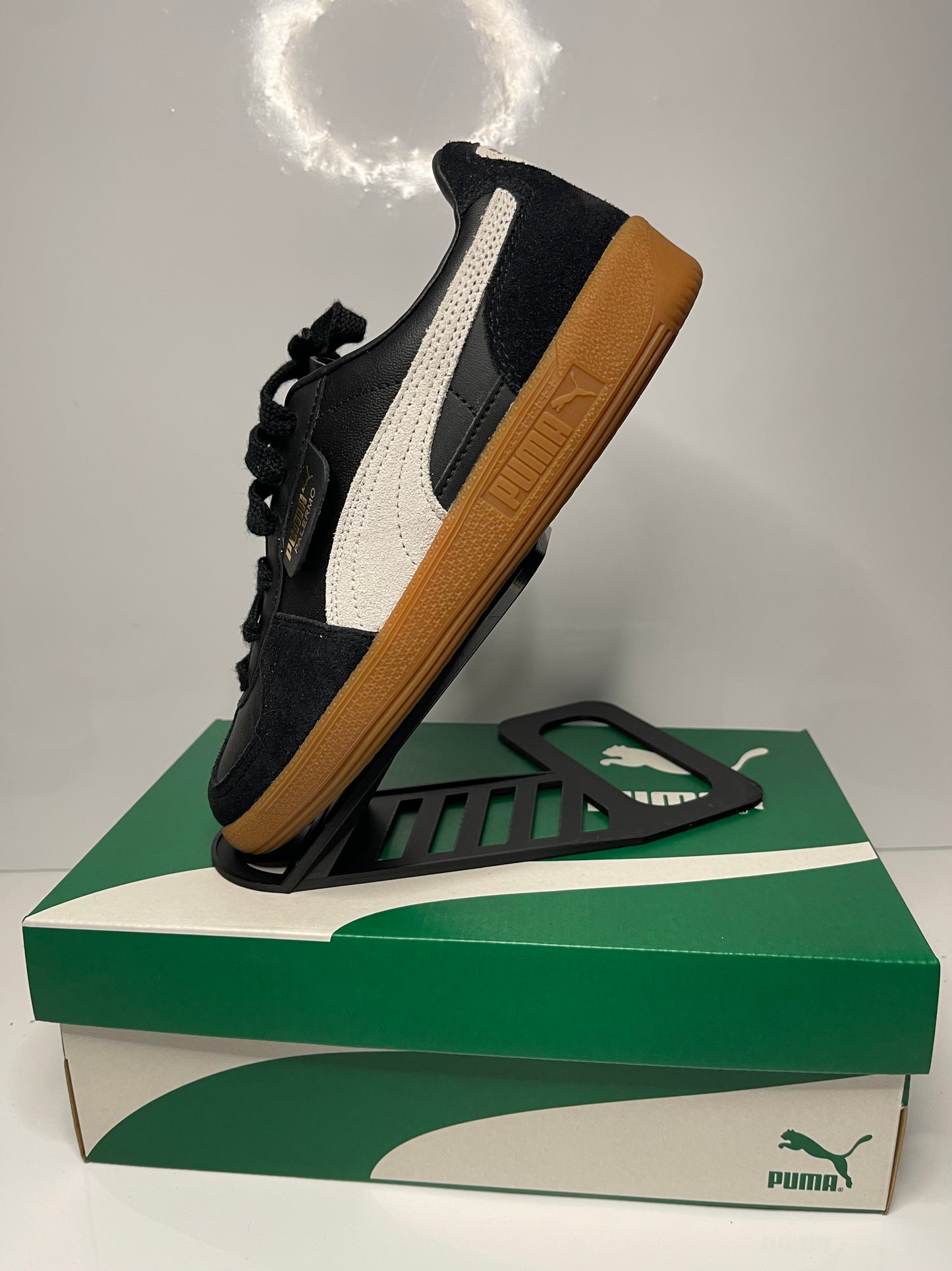 Trainers Display