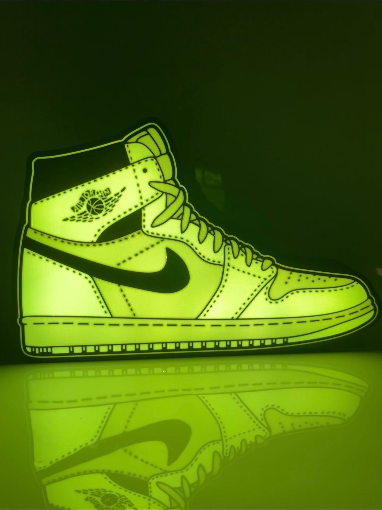 J1 Lightbox